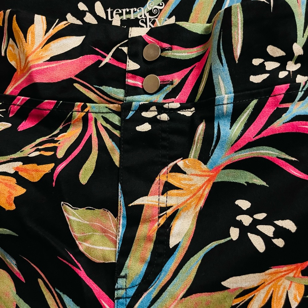 Printed pant/leggings!!! - Picture 3 of 5